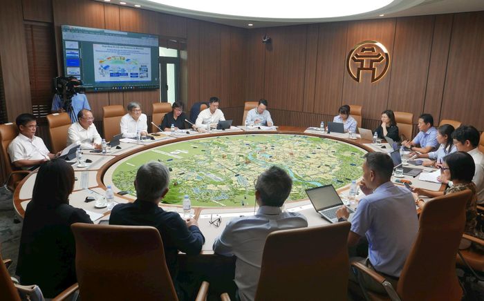 Quang cảnh buổi làm việc. Ảnh: Liên Hà