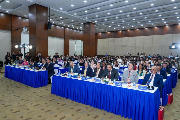 Các đại biểu tham dự diễn đàn. Ảnh: Duy Khánh