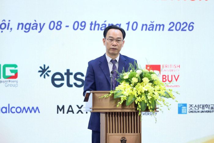 Bộ trưởng Bộ Giáo dục và Đào tạo Hoàng Minh Sơn phát biểu trong khuôn khổ hội nghị. Ảnh: Moet