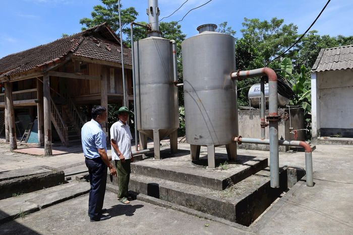 Trạm cấp nước sạch Đồng Ké (xã Trần Phú) chưa từng cấp giọt nước sạch sau gần 20 năm đầu tư. Ảnh: Kim Nhuệ