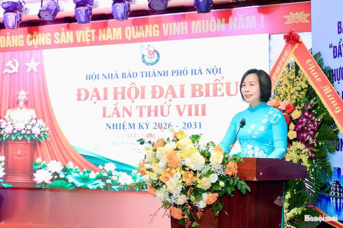 Chủ tịch Ủy ban Mặt trận Tổ quốc Việt Nam thành phố Hà Nội Bùi Huyền Mai phát biểu.