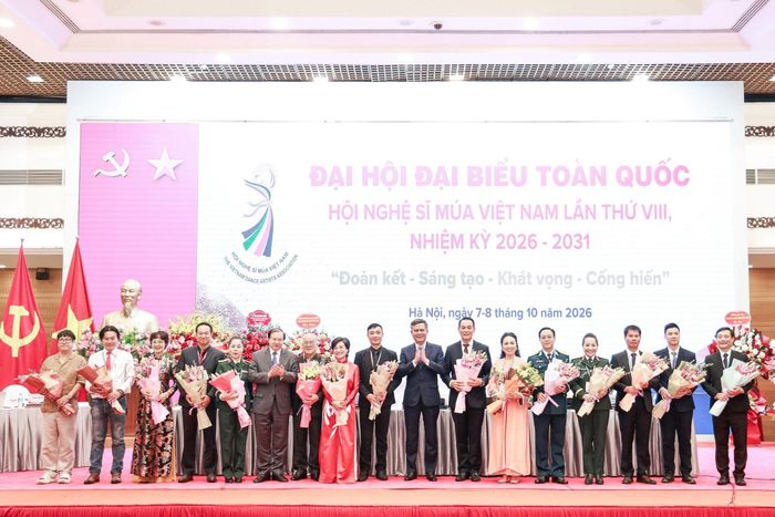 Ban Chấp hành Hội Nghệ sĩ múa Việt Nam khóa VIII, nhiệm kỳ 2026-2031 ra mắt. Ảnh: Quang Vinh