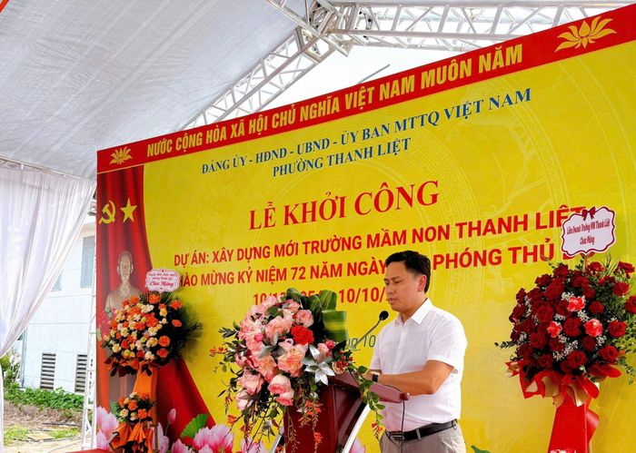Giám đốc Ban Quản lý dự án phường Thanh Liệt Trương Hồng Quân. Ảnh: Đào Tuyết