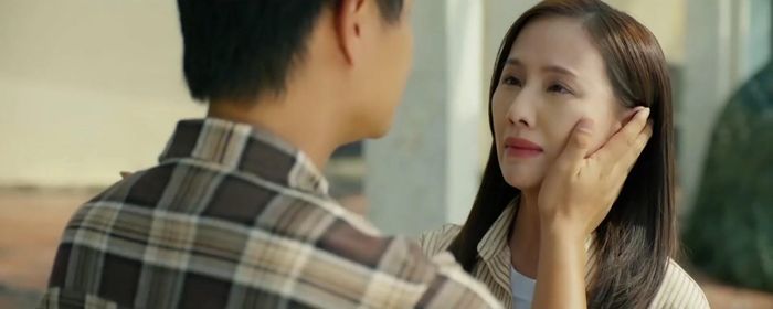 Phương và Khánh bỏ qua mọi áy náy trong lòng để đến với nhau. Ảnh VTV