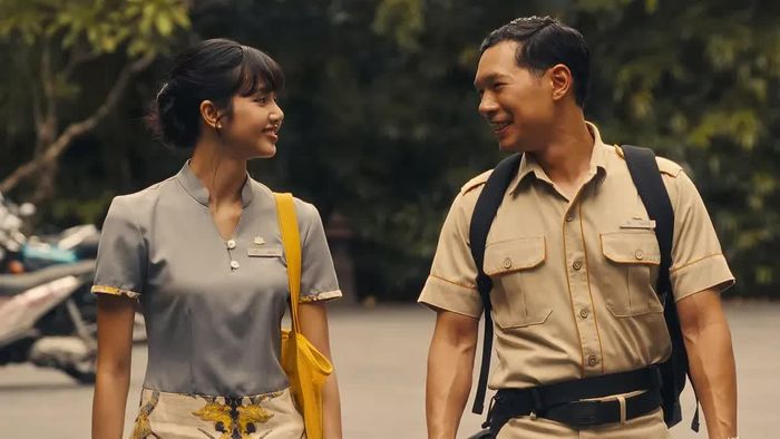 Lisa trong phim The White Lotus (Ảnh: HBO)