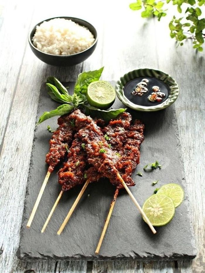 Thịt là nguồn thực phẩm quen thuộc trong bữa ăn, nhưng loại thịt, lượng ăn và cách chế biến quyết định món ăn có phù hợp với chế độ dinh dưỡng hay không.
