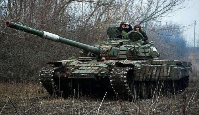 Xe tăng T-72M1 của Ukraine. (Ảnh: MW)