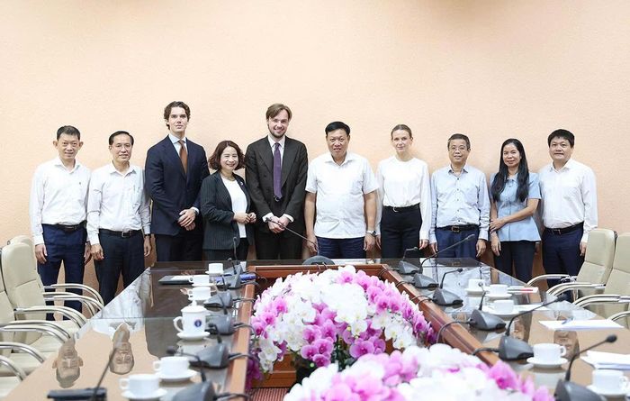 Các đại biểu tại buổi tiếp, làm việc. Ảnh: Trần Minh