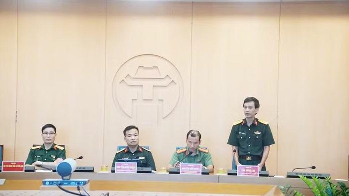 Thượng tá Cao Đăng Lưu, Phó Chỉ huy trưởng TT81, Bộ Quốc phòng, truyền đạt chuyên đề về công tác phòng, chống phổ biến vũ khí hủy diệt hàng loạt.
