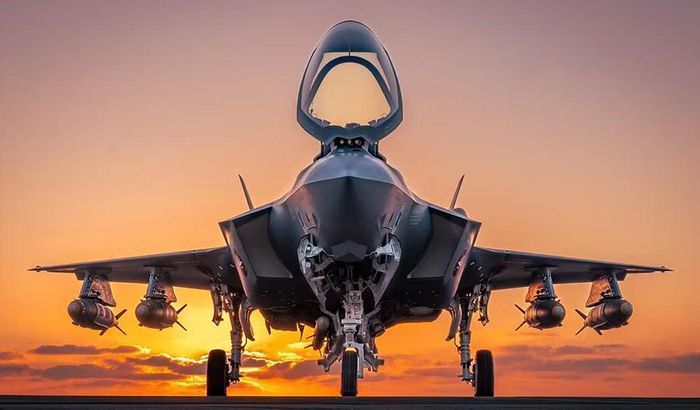 Lockheed Martin cho biết, hãng không tự quyết định phương án hậu cần mà lựa chọn các đơn vị vận chuyển phù hợp với quy định của chính phủ Mỹ. Tập đoàn đang phối hợp với các đối tác để tăng cường giám sát và ngăn sự cố tương tự.