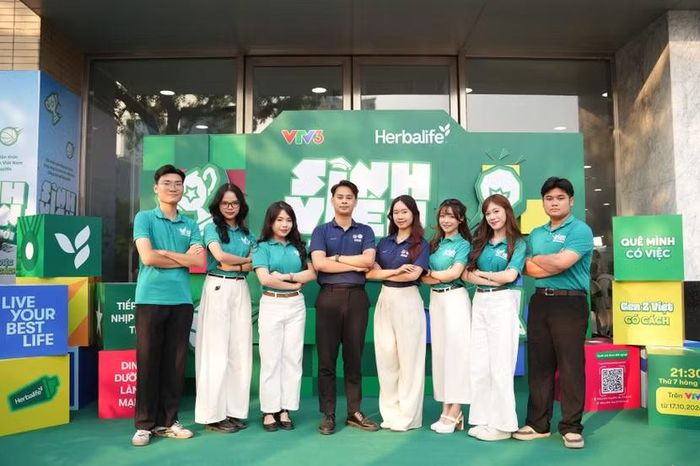 Các đội thi mùa 4 phải trực tiếp khảo sát, thử nghiệm và điều chỉnh giải pháp dựa trên nhu cầu của cộng đồng