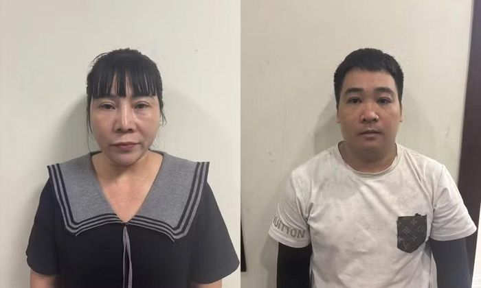 Đối tượng Triệu Thị Hiền và đối tượng Hoàng Văn Quỳnh tại cơ quan Công an.