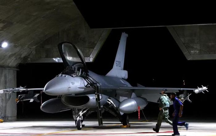 Với F-16V, thay đổi quan trọng nằm ở radar mảng pha quét điện tử chủ động (AESA) AN/APG-83.