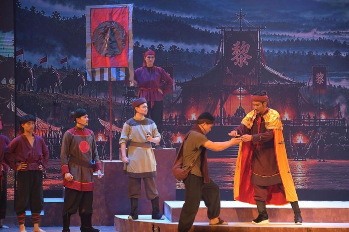 Chương trình “Thời khắc” là hướng thử nghiệm của Nhà hát Kịch Hà Nội trong phát triển sản phẩm công nghiệp văn hóa và chương trình nghệ thuật chất lượng cao mang thương hiệu Hà Nội, kết hợp giá trị lịch sử, di sản, nghệ thuật sân khấu và công nghệ, góp phần mở rộng phương thức tiếp cận và lan tỏa các giá trị văn hóa đến công chúng.