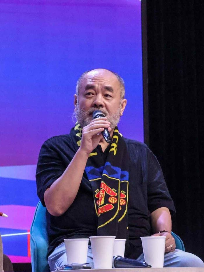  Theo ông Dũng, việc nghỉ phép cần linh hoạt theo hoàn cảnh của từng người, trên cơ sở trao đổi rõ ràng và có trách nhiệm với công việc chung. 