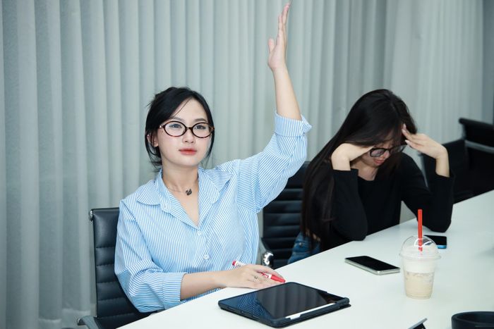  Nhà tuyển dụng kỳ vọng sinh viên mới ra trường thể hiện nhiều kỹ năng khi bước vào môi trường làm việc. Ảnh: Phương Lâm.