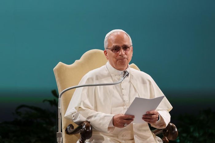  Giáo hoàng Leo được dự đoán là một trong các ứng cử viên cho giải Nobel Hòa bình năm nay. Ảnh: Reuters. 