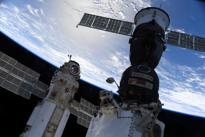  ISS được đánh giá là biểu tượng của hợp tác toàn cầu. Ảnh: Reuters.