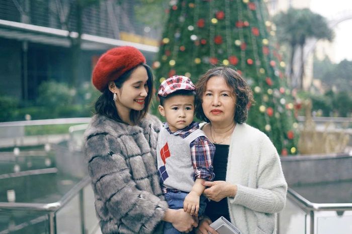 Mẹ chồng Yến yên tâm khi có con dâu tiếp quản nghề gia đình.
