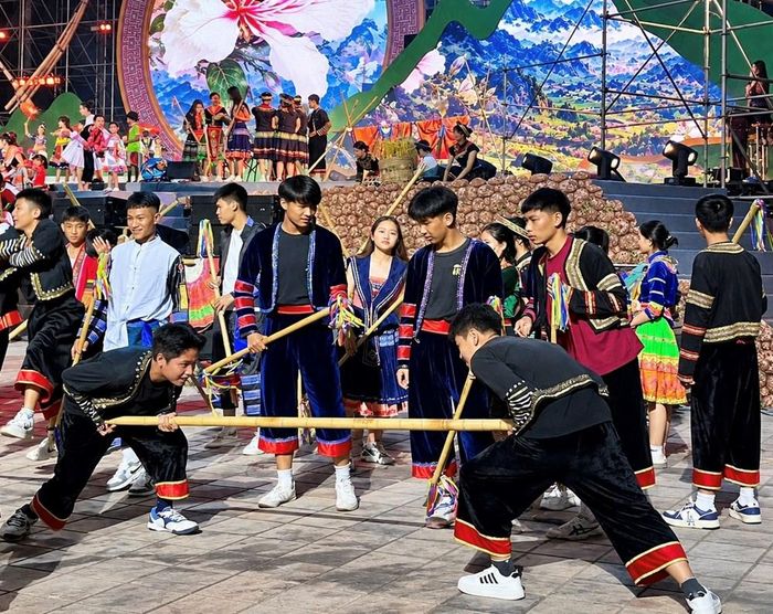 Chương trình nghệ thuật tại Lễ tổng duyệt