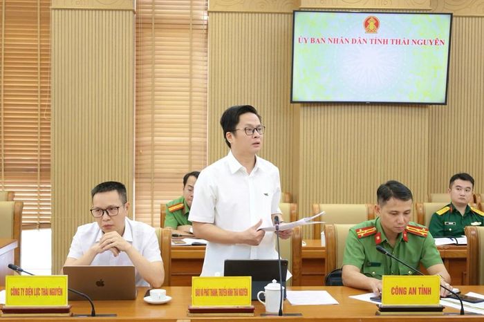 Các đại biểu tham dự cho ý kiến