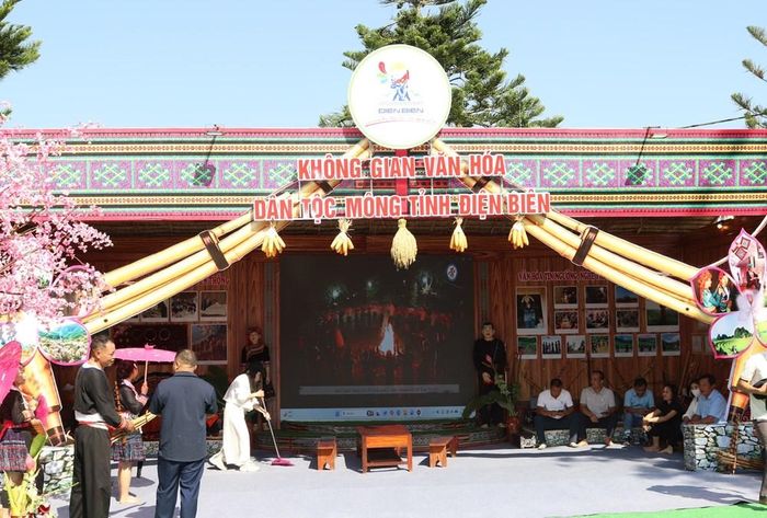Không gian trưng bày của tỉnh Điện Biên