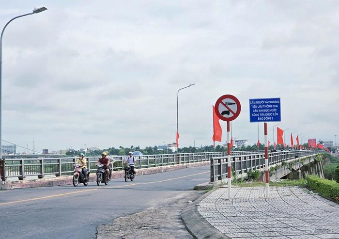 Cầu Trà Khúc cũ dự kiến đóng trong tuần tới để phục vụ thi công cầu Trà Khúc 1 mới
