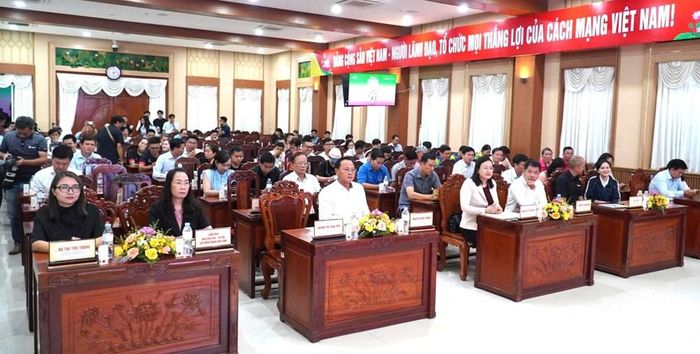 Quang cảnh cuộc họp vào chiều 9.10