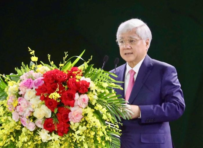 Phó Chủ tịch Thường trực Quốc hội Đỗ Văn Chiến phát biểu chỉ đạo tại Lễ khai mạc.