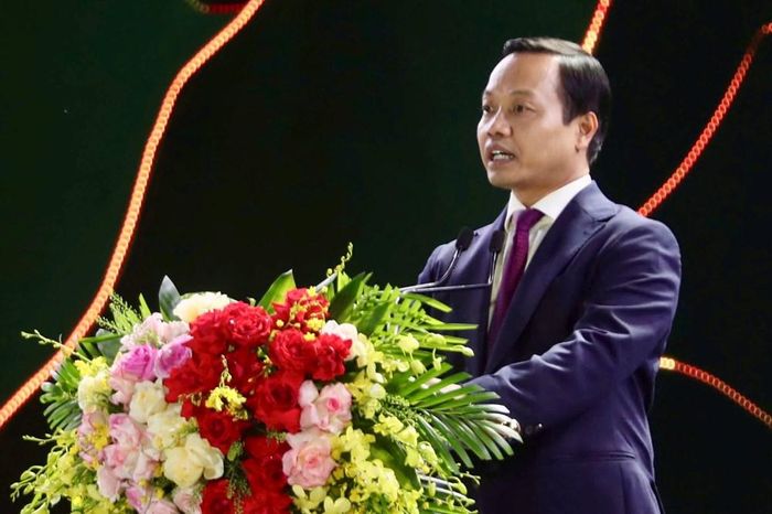 Bí thư Tỉnh ủy Điện Biên Trần Tiến Dũng phát biểu tại Lễ khai mạc