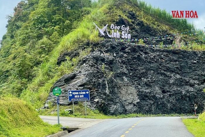 Vọng cảnh Đèo Gió