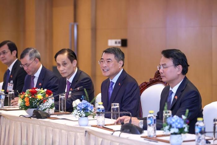 Thủ tướng nhấn mạnh Mặt trận Tổ quốc Việt Nam và Mặt trận Lào xây dựng đất nước có vị trí hết sức quan trọng trong hệ thống chính trị mỗi nước - Ảnh: chinhphu.vn/Nhật Bắc