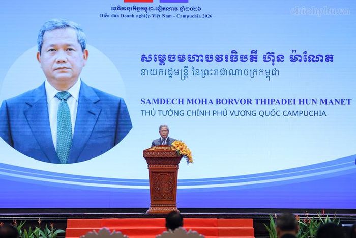 Thủ tướng Campuchia cũng đánh giá rất cao sự hiện diện và những đóng góp tích cực của các nhà đầu tư Việt Nam đối với tiến trình phát triển kinh tế của Campuchia trong suốt hơn 3 thập kỷ qua - Ảnh: chinhphu.vn/Nhật Bắc