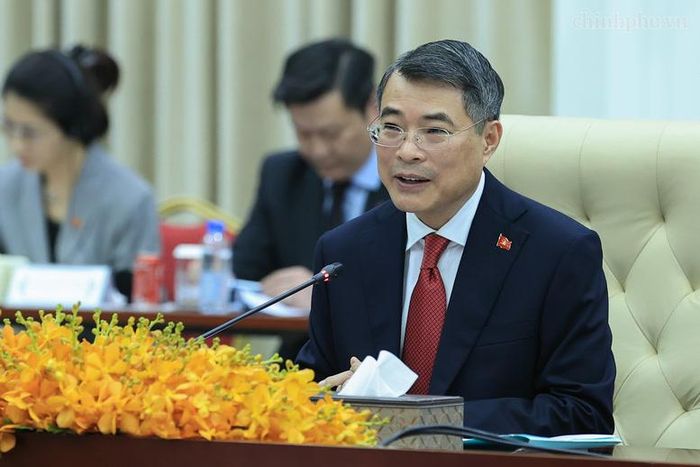Thủ tướng Lê Minh Hưng nhấn mạnh quan hệ láng giềng hữu nghị Việt Nam - Campuchia được vun đắp bằng sự hy sinh, cống hiến của nhiều thế hệ, là tài sản vô giá của hai nước, đồng thời có ý nghĩa quan trọng đối với hòa bình, ổn định và phát triển của khu vực - Ảnh: chinhphu.vn/Nhật Bắc