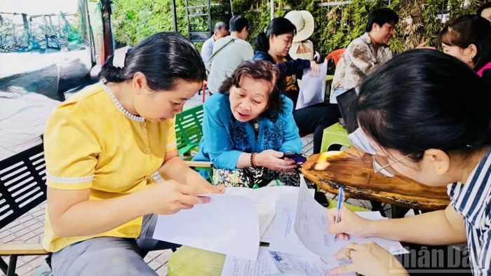 Sự hài lòng của người dân là thước đo hiệu quả của công tác cải cách hành chính trên địa bàn. (Ảnh: Vương Lê)