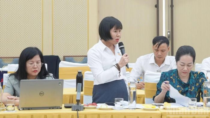 Đại biểu phát biểu tại hội thảo. (Ảnh: HN)