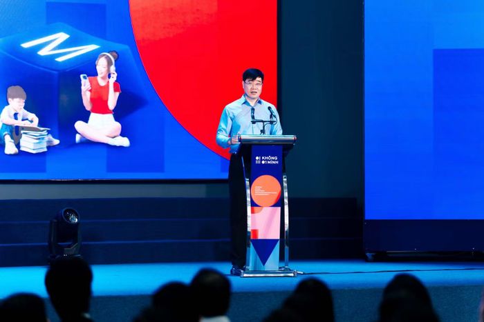 Đại tá, Tiến sĩ Nguyễn Hồng Quân, Phó Cục trưởng Cục An ninh mạng (Bộ Công an) phát biểu tại lễ khởi động Chiến dịch "Không một mình". (Ảnh: Ban Tổ chức cung cấp)