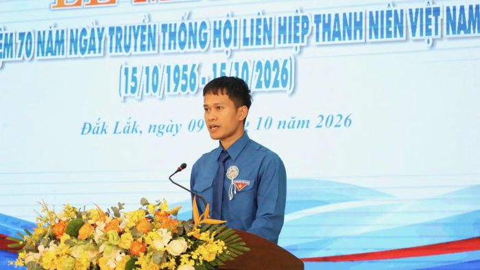 Anh Y Lê Pas Tơr, Phó Bí thư Thường trực Tỉnh đoàn Đắk Lắk phát biểu tại lễ kỷ niệm. (Ảnh: CTV)