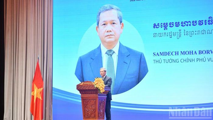 Thủ tướng Campuchia Hun Manet phát biểu ý kiến tại Diễn đàn. (Ảnh: THANH GIANG)