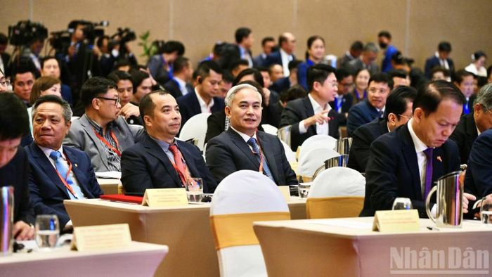  Các tập đoàn, doanh nghiệp Việt Nam tham dự Diễn đàn. (Ảnh: THANH GIANG) 