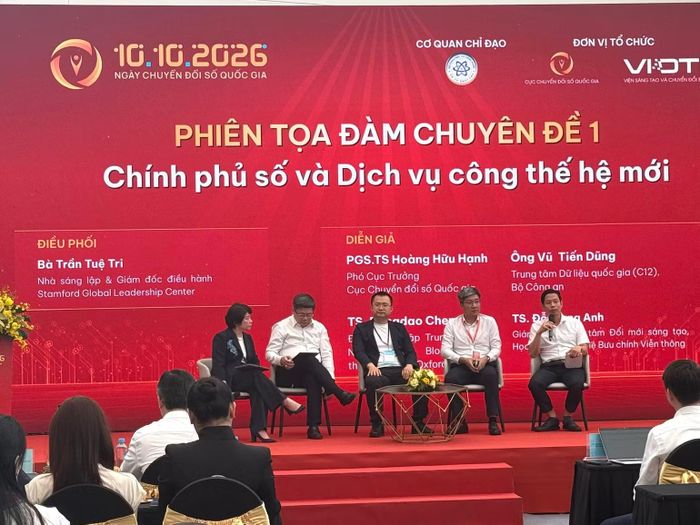 Ông Vũ Tiến Dũng, Trung tâm Dữ liệu quốc gia (Bộ Công an) trao đổi tại phiên tọa đàm. (Ảnh: TRÀ MY)