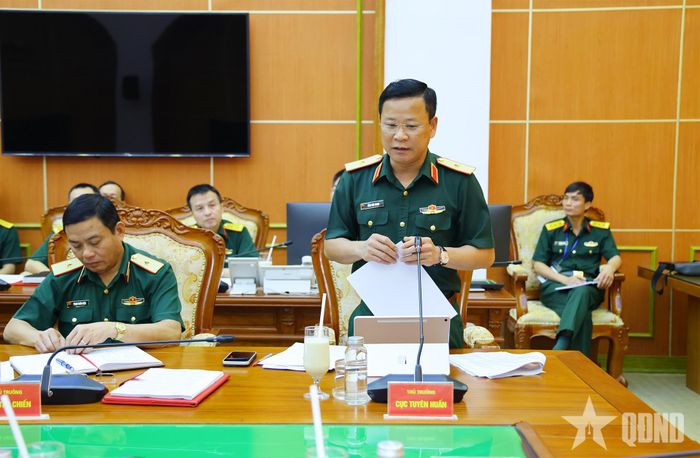  Các đại biểu phát biểu tại hội nghị.