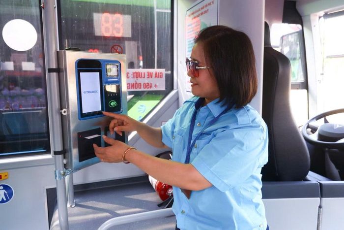  Xe buýt điện có nhiều tiện ích, hỗ trợ tối đa cho hành khách.