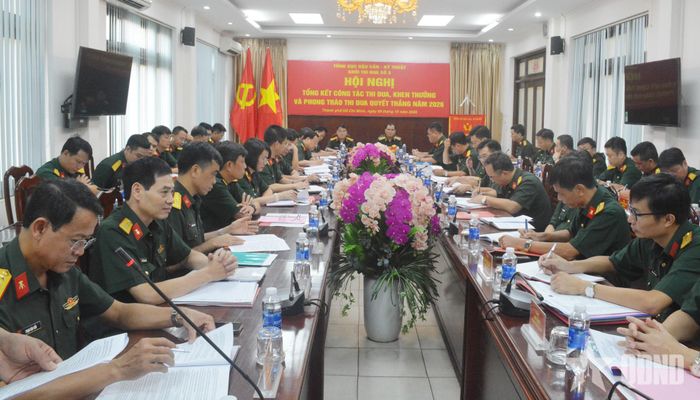  Toàn cảnh hội nghị.