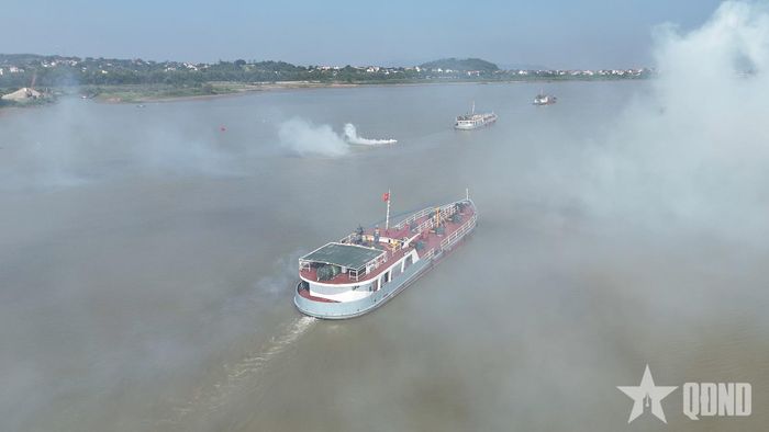  Thực hành xử trí tình huống vòng tránh đánh địch tập kích bằng UAV vào đội hình vận chuyển.