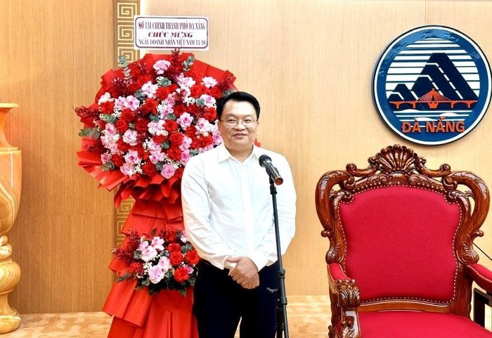 Chủ tịch Hiệp hội Doanh nghiệp TP Đà Nẵng chia sẻ tại buổi gặp mặt.