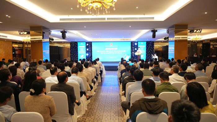  UBND TP Huế tổ chức lễ công bố, đưa vào khai thác 3 nền tảng số: Hiến kế, Hỗ trợ doanh nghiệp và Bản đồ số dự án thu hút đầu tư 
