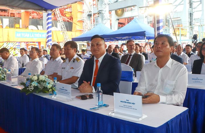  Lãnh đạo Cục Hàng hải và Đường thủy Việt Nam tham dự lễ công bố. Ảnh: THÀNH HUY 