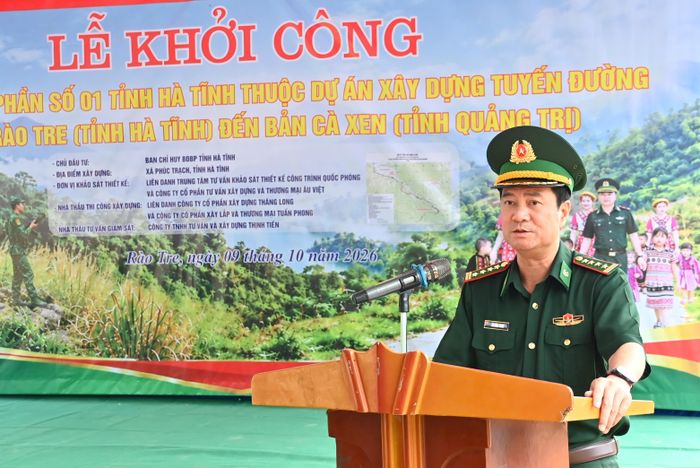 Đại tá Bùi Hồng Thanh, Chỉ huy trưởng Ban Chỉ huy Bộ đội Biên phòng tỉnh Hà Tĩnh phát biểu tại buổi lễ