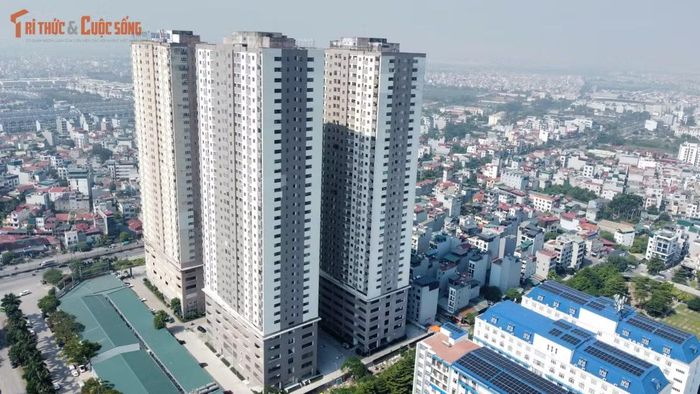 Theo thông báo mới nhất của BQL toà nhà, hiện nay một số tài khoản và con dấu của Công ty TNHH Bánh kẹo Thăng Long đang được cơ quan điều tra tạm giữ, phong toả đã ảnh hưởng đến việc ký kết, hoàn thiện hồ sơ và thủ tục cần thiết, trong đó có thủ tục đóng điện.